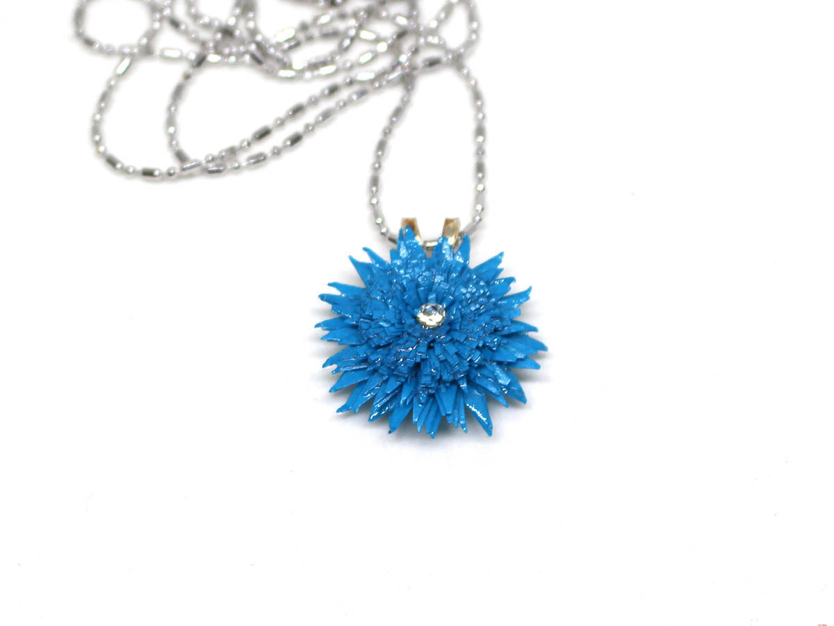 necklace: Flower - Kirigami